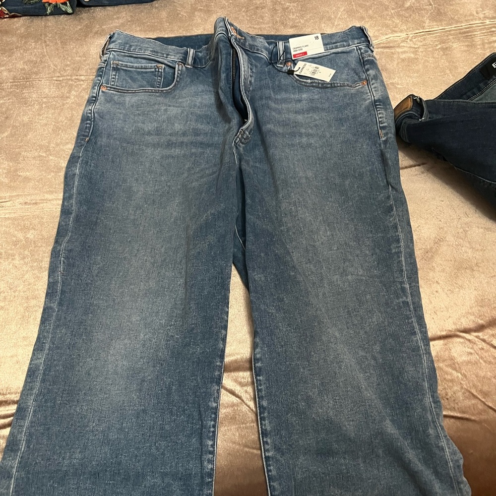 Express cropped flare high rise jean